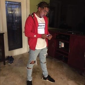 Meet your Posher, Ernesto